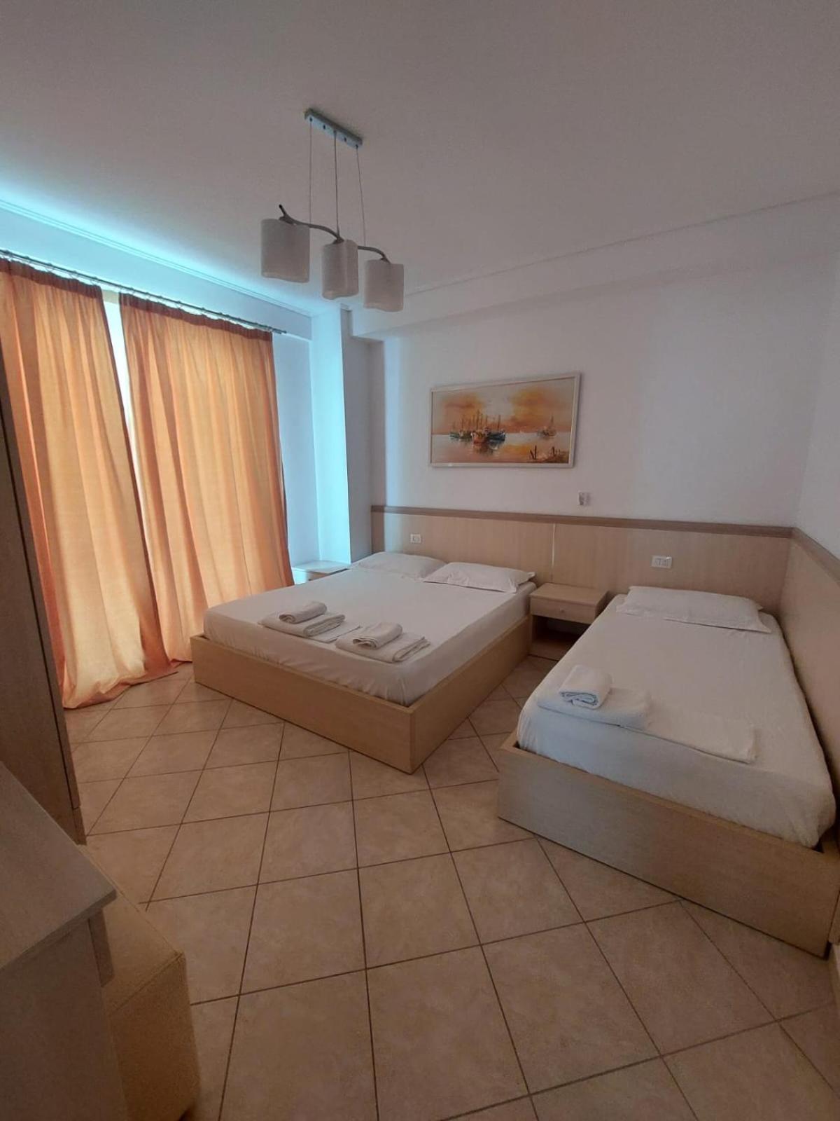 Apart-Hotel Alvi Saranda Kültér fotó