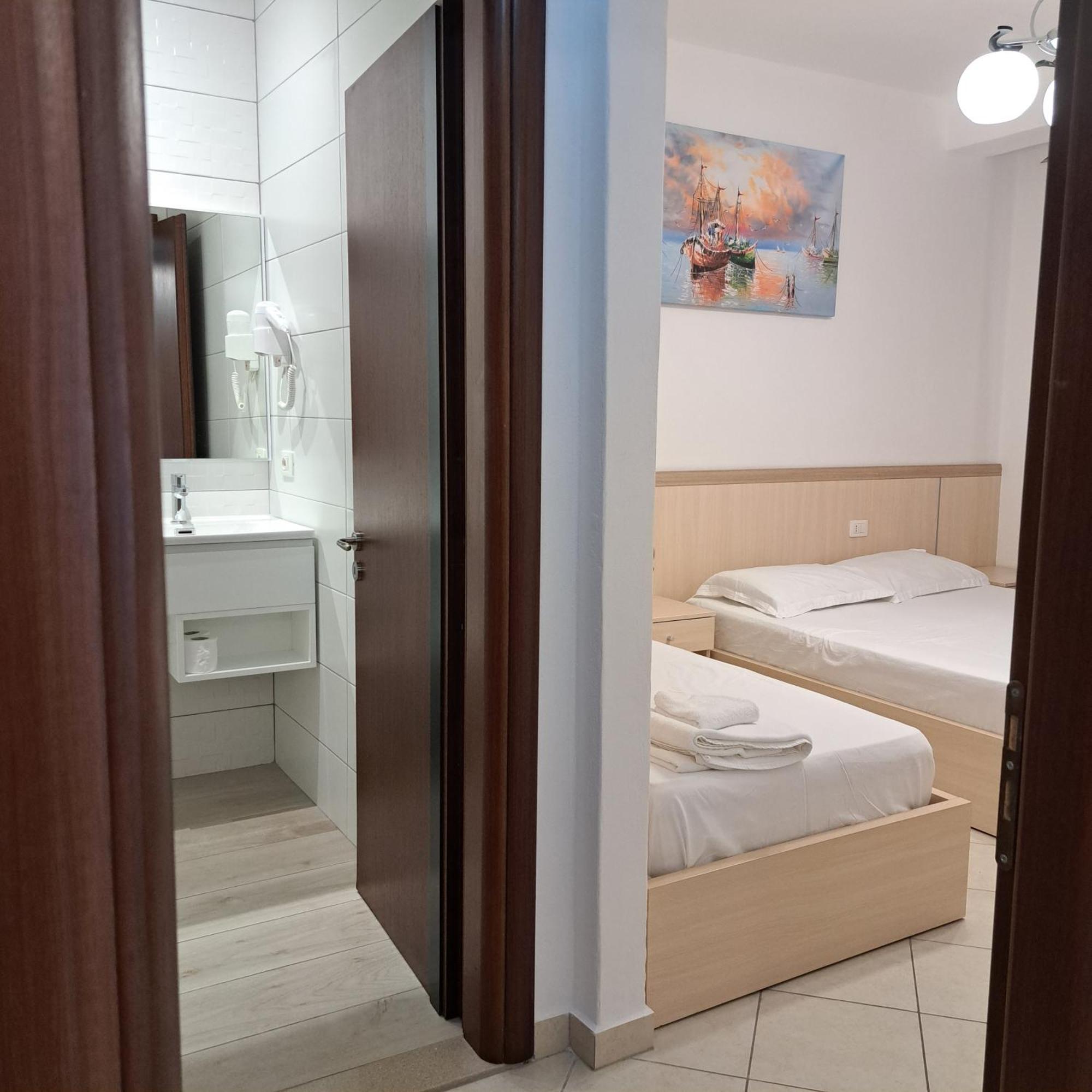 Apart-Hotel Alvi Saranda Kültér fotó