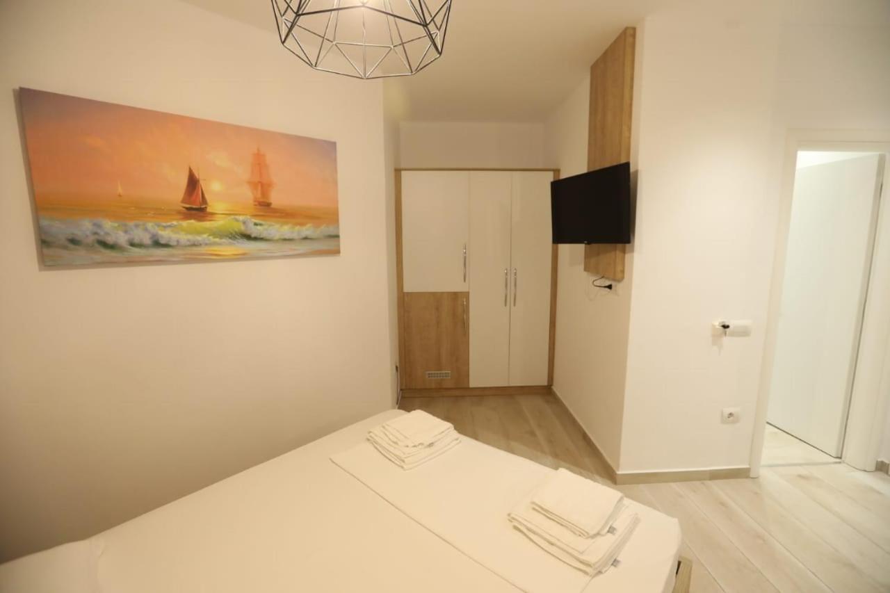 Apart-Hotel Alvi Saranda Kültér fotó