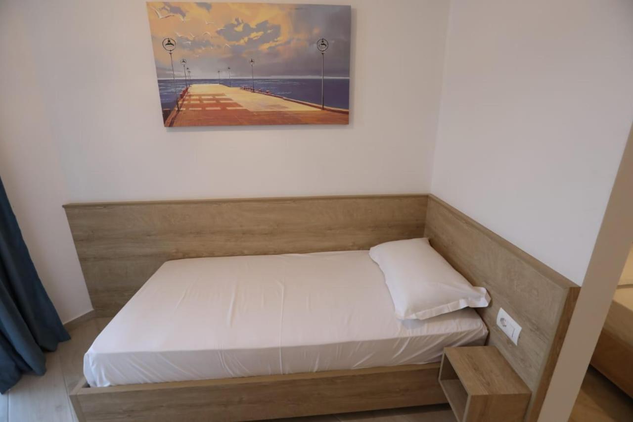 Apart-Hotel Alvi Saranda Kültér fotó